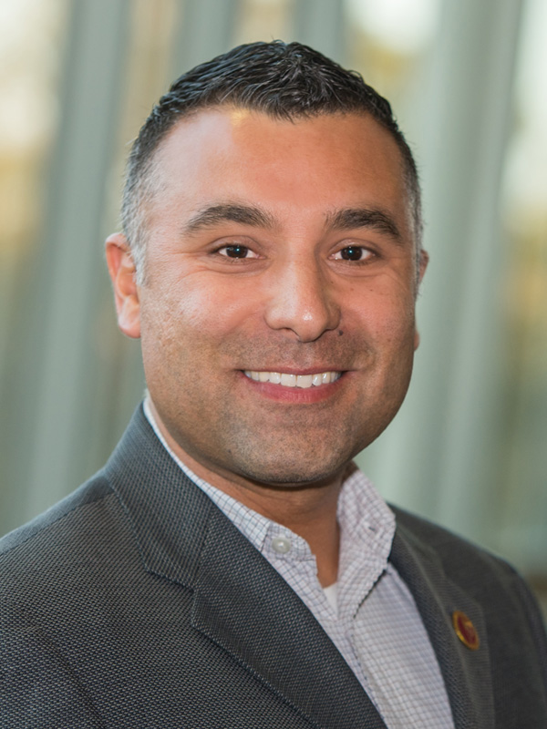 Headshot of Daniel Rodriguez